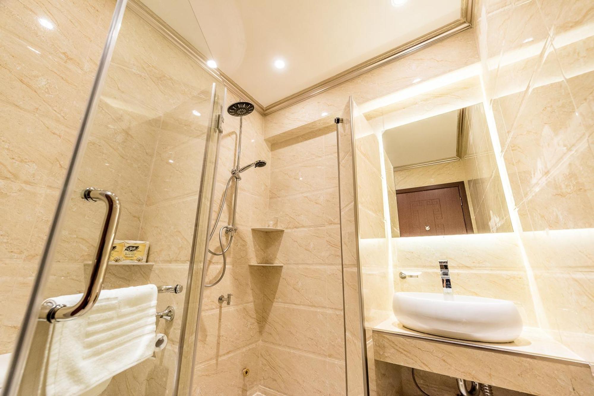 Cj Residence - Opposite Public Bank Centre Point Kota Kinabalu Extérieur photo